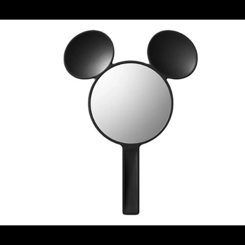 Morphe x Disney bundle‎